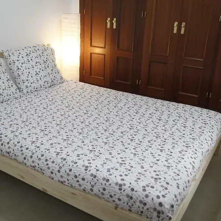Fantástico Piso, Junto Al Teatro Falla Y A La Playa Apartamento *