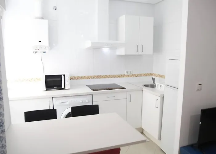 Fantastico Piso, Junto A Playa Y Pleno Centro Cádiz